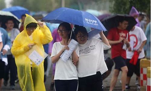 大雨安徽高考_高考期间安徽连降大雨的原因